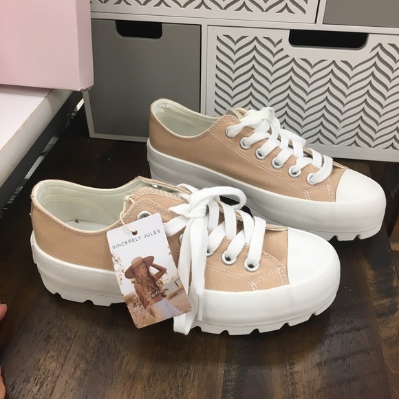 Sincerely Jules Tan Sneaker’s 🤎 - Picture 5 of 6